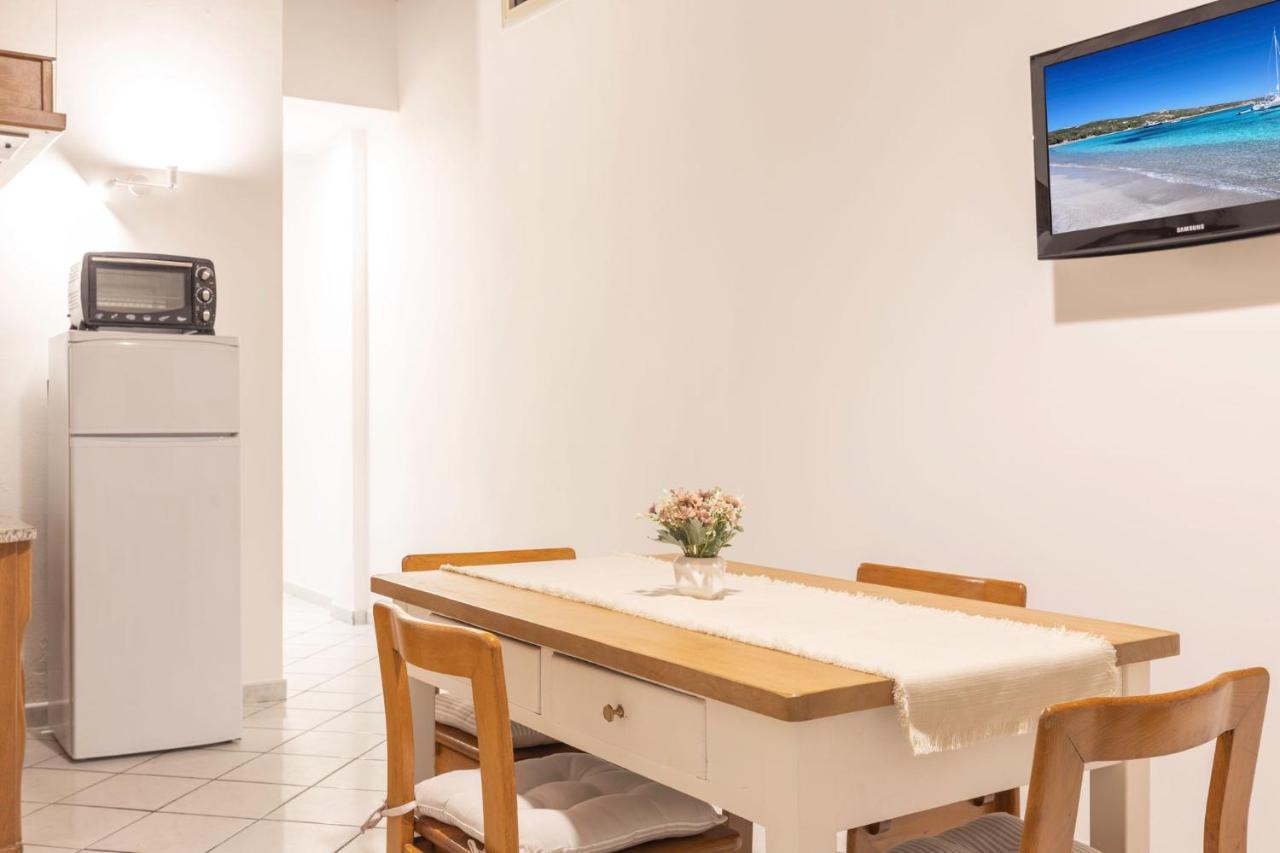 Infinity House - Cagliari Centro Apartment Luaran gambar