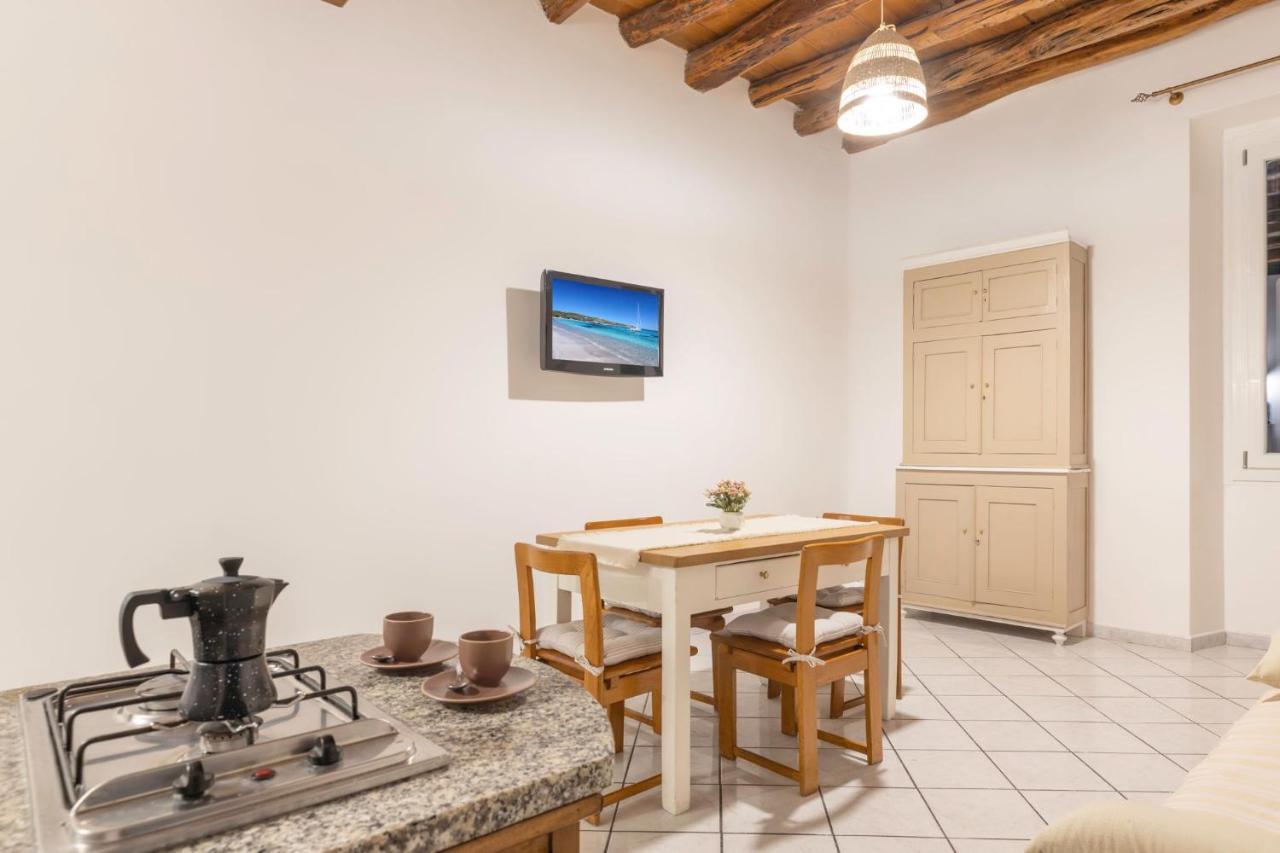 Infinity House - Cagliari Centro Apartment Luaran gambar